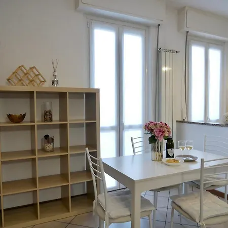 Diadema Pink - Immobili E Soluzioni Rent